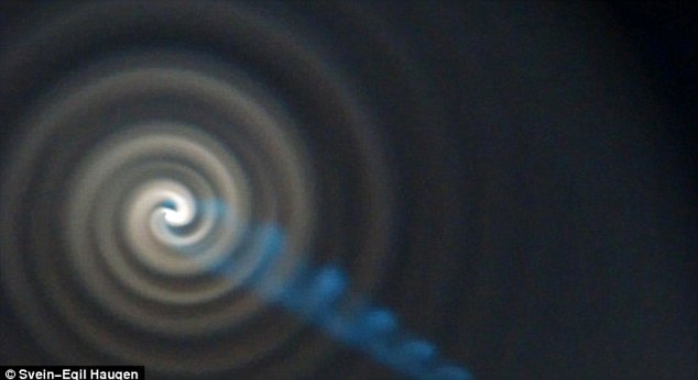 Missile or UFO Thousands of people in Jordan and Israel witness spinning 'Catherine Wheel' in the sky